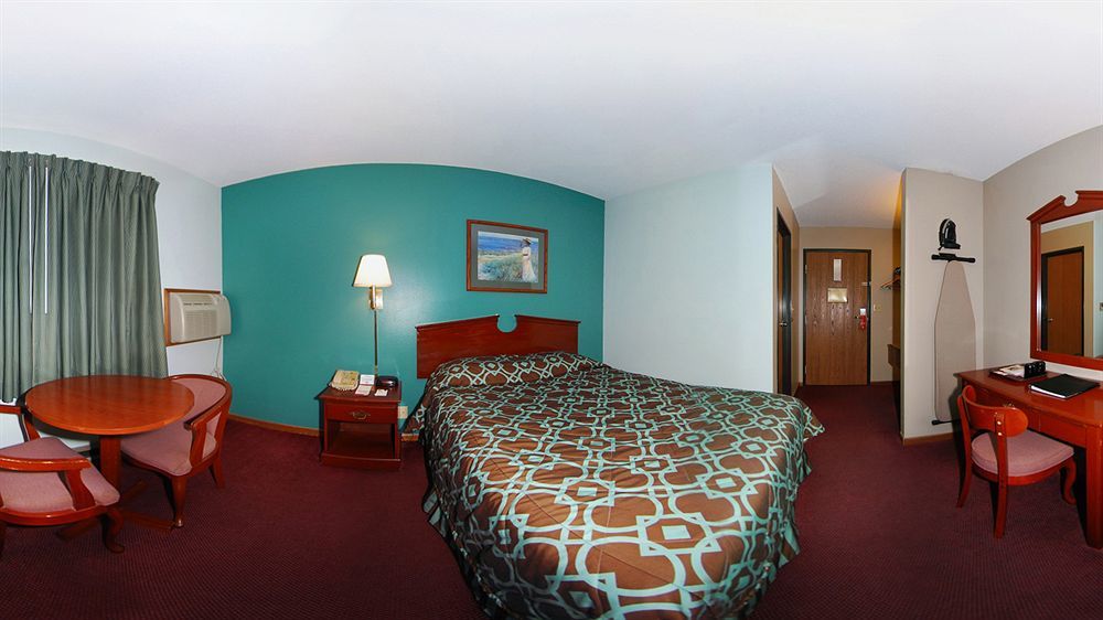Hotel Super 8 By Wyndham Hudson Exterior foto