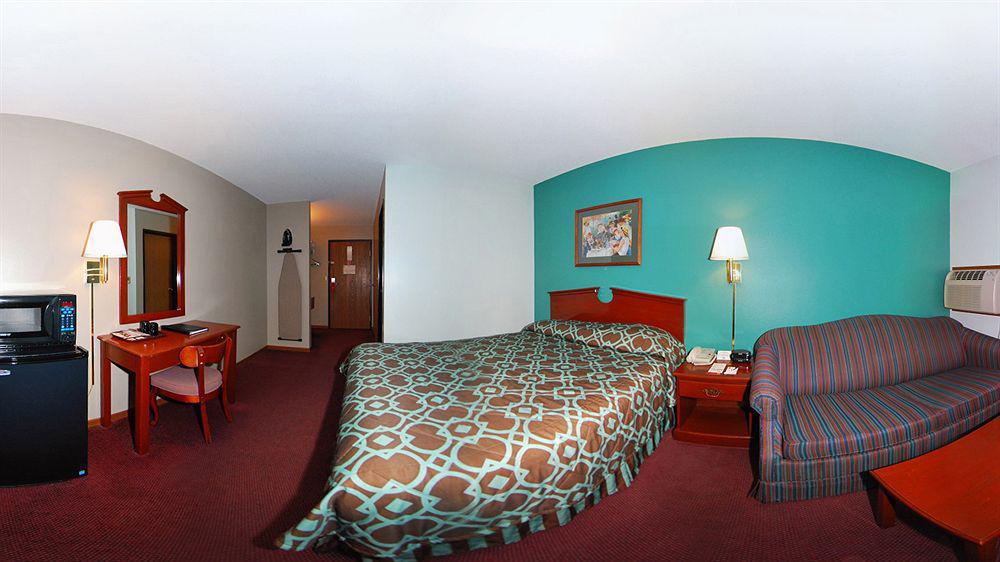 Hotel Super 8 By Wyndham Hudson Exterior foto
